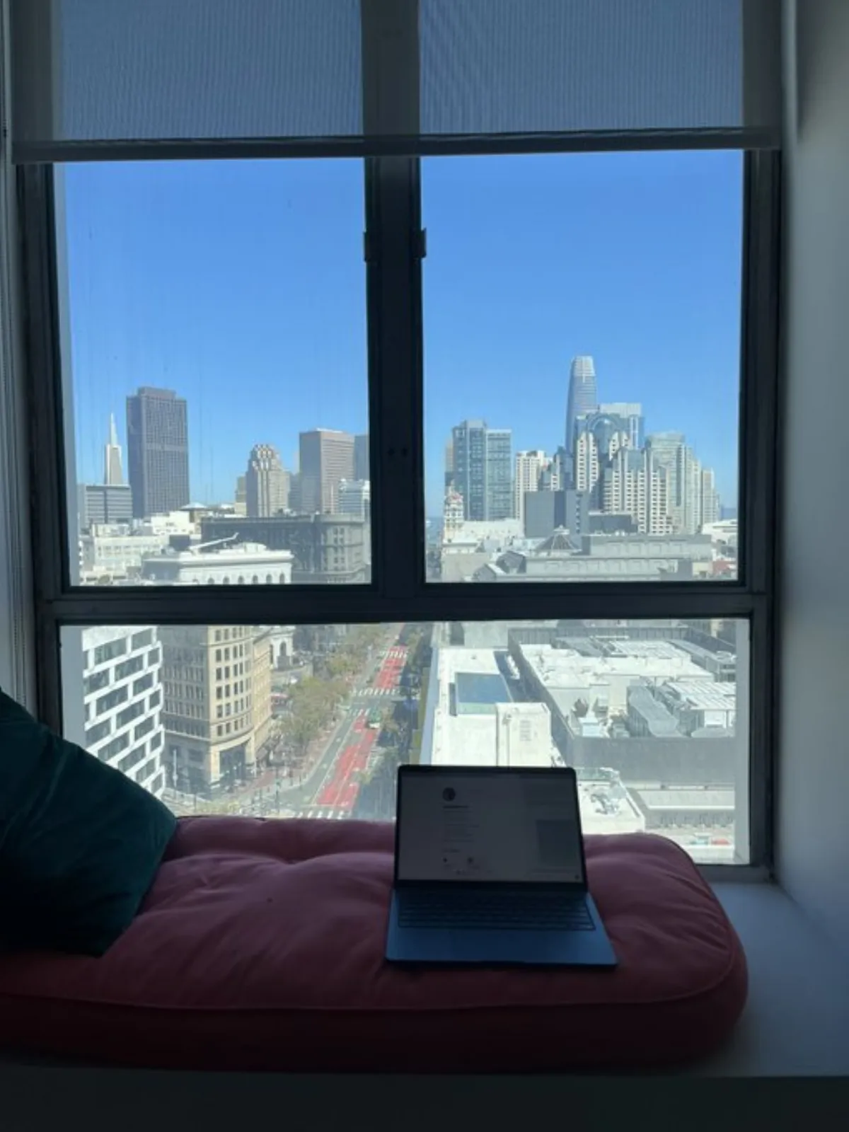 Building with a view — SF skyline